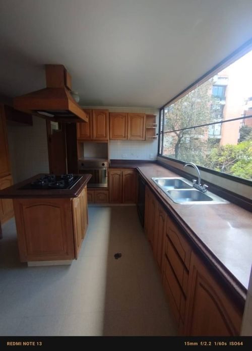 Apartamento de 3 alcobas en venta en Pardo Rubio, Bogotá, 180 m² · foto 21 de 24