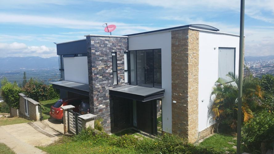 Casa de 4 alcobas en venta en Casiano, Floridablanca, 180 m² · foto 12 de 15