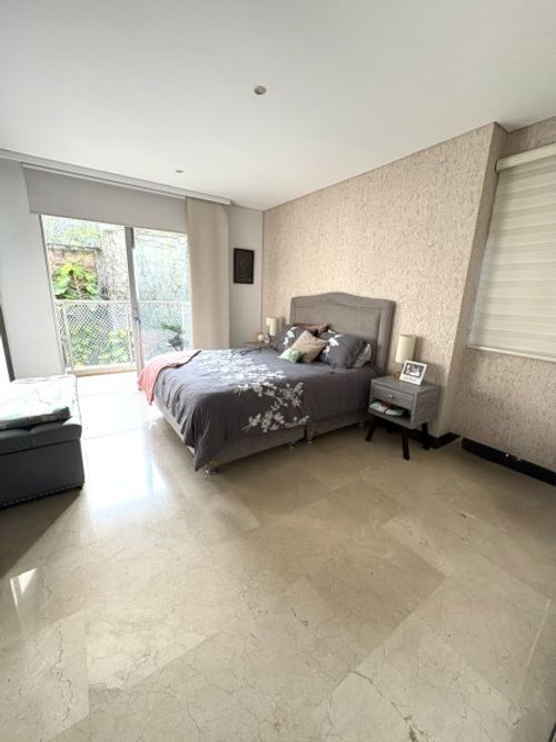 Apartamento de 3 alcobas en venta en Bellavista, Cali, 185 m² · foto 14 de 22