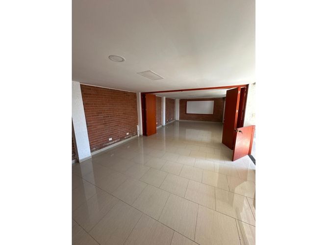 Casa de 10 alcobas en venta en Ciudad Jardin, Cali, 700 m² · foto 11 de 20