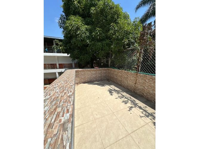 Casa de 10 alcobas en venta en Ciudad Jardin, Cali, 700 m² · foto 13 de 20