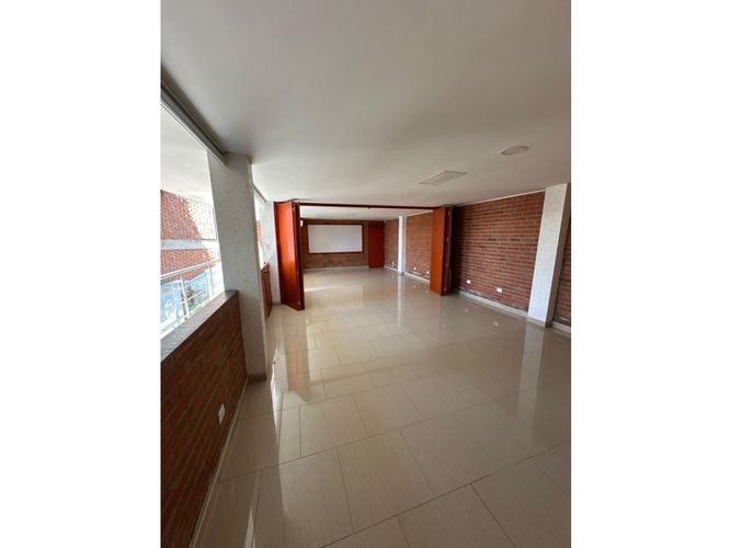 Casa de 10 alcobas en venta en Ciudad Jardin, Cali, 700 m² · foto 16 de 20