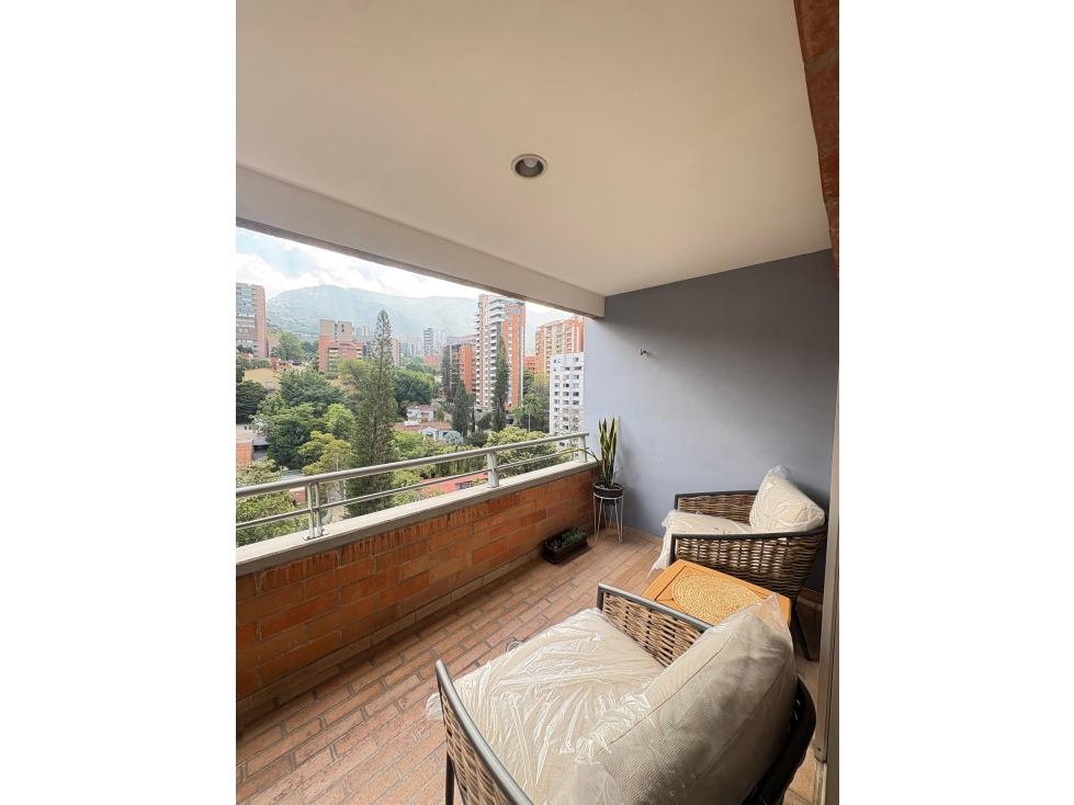 Apartamento en arriendo en La Candelaria, Medellín · foto 3 de 13