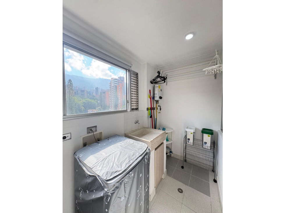 Apartamento en arriendo en La Candelaria, Medellín · foto 11 de 13