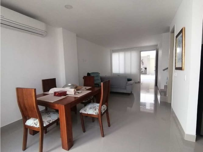 Casa de 3 alcobas en venta en Pradomar, Puerto Colombia, 150 m² · foto 2 de 24