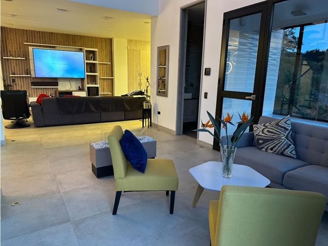 Casa de 3 alcobas en venta en San Antonio De Pereira, Rionegro, 660 m² · foto 4 de 18