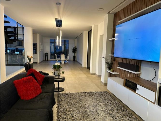 Casa de 3 alcobas en venta en San Antonio De Pereira, Rionegro, 660 m² · foto 7 de 18