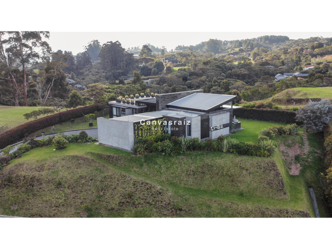 Casa de 4 alcobas en venta en Las Palmas, Envigado, 488 m² · foto 17 de 19