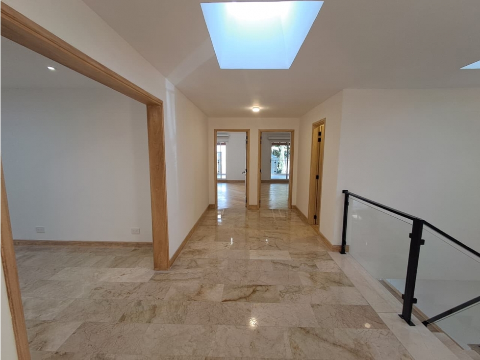 Casa en arriendo en El Poblado, Medellín · foto 7 de 20