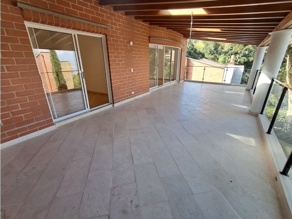 Casa en arriendo en El Poblado, Medellín · foto 10 de 20