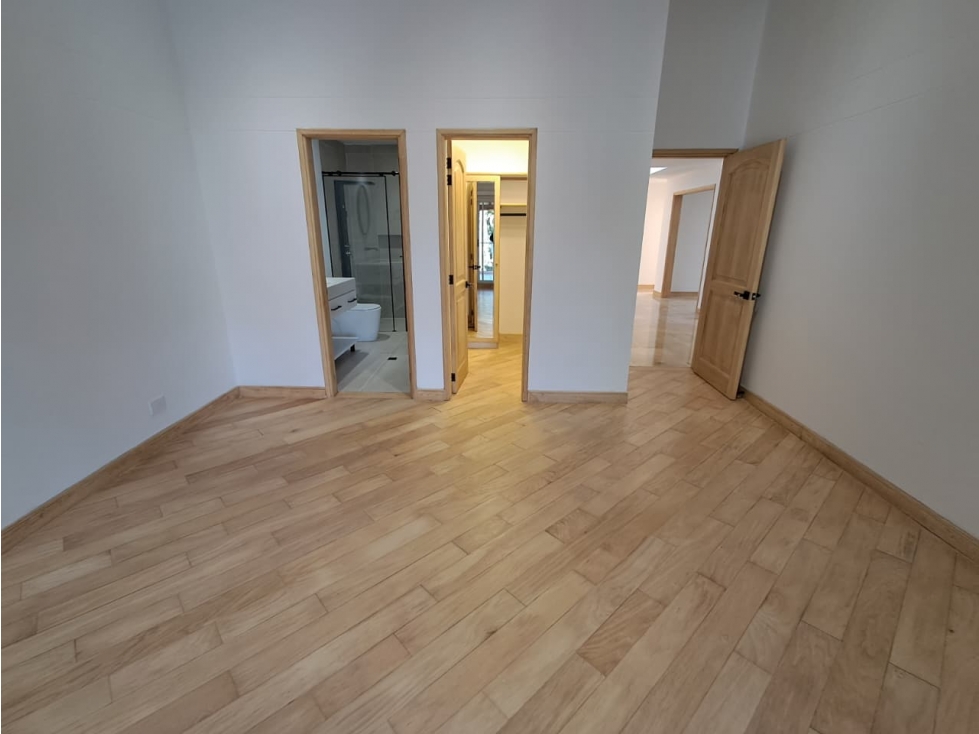 Casa en arriendo en El Poblado, Medellín · foto 13 de 20