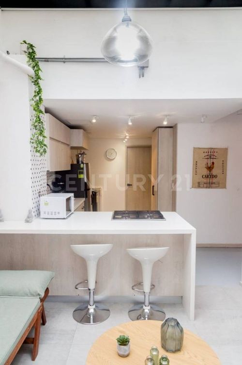 Apartaestudio en arriendo en El Poblado, Medellín, 50 m² · foto 2 de 15