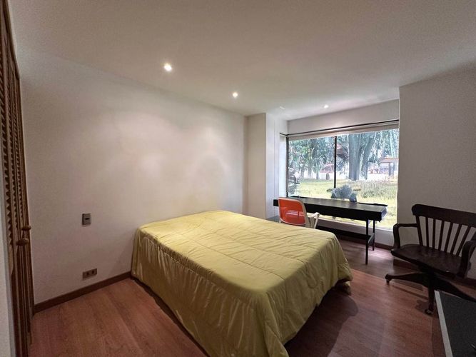 Apartamento de 2 alcobas en arriendo en El Poblado, Medellín, 150 m² · foto 10 de 17