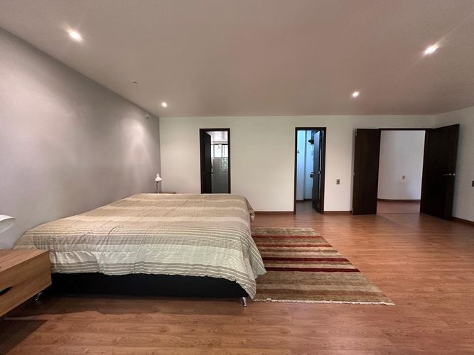 Apartamento de 2 alcobas en arriendo en El Poblado, Medellín, 150 m² · foto 12 de 17
