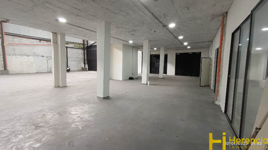 Bodega en arriendo en Tenche, Medellín, 1700 m² · foto 4 de 24