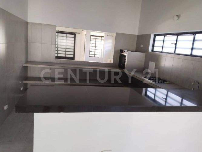 Casa de 3 alcobas en venta en Apiay, Villavicencio, 450 m² · foto 4 de 5