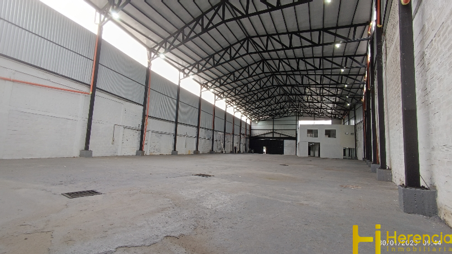 Bodega en arriendo en Tenche, Medellín, 1700 m² · foto 10 de 24