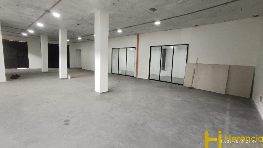 Bodega en arriendo en Tenche, Medellín, 1700 m² · foto 14 de 24