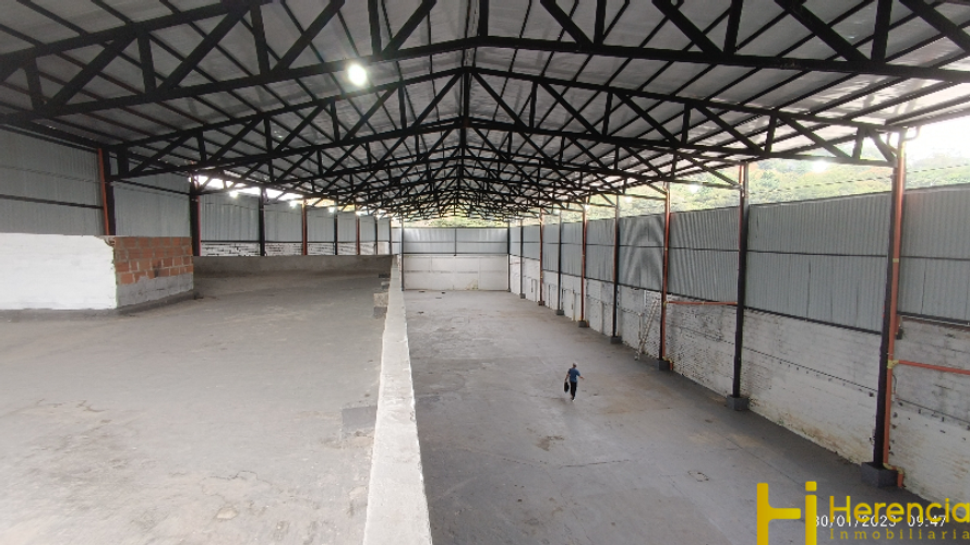 Bodega en arriendo en Tenche, Medellín, 1700 m² · foto 18 de 24