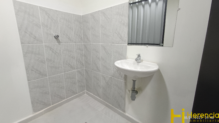 Bodega en arriendo en Tenche, Medellín, 1700 m² · foto 21 de 24