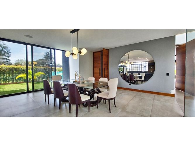 Casa de 6 alcobas en venta en Llano Grande, Rionegro, 800 m² · foto 4 de 24