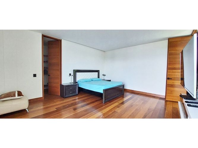 Casa de 6 alcobas en venta en Llano Grande, Rionegro, 800 m² · foto 14 de 24