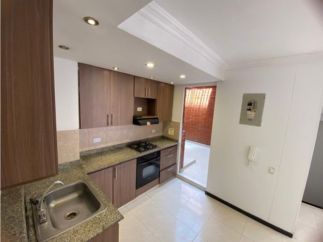 Casa de 4 alcobas en venta en Valle Del Lili, Cali, 165 m² · foto 4 de 23