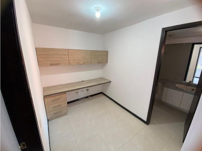 Casa de 4 alcobas en venta en Valle Del Lili, Cali, 165 m² · foto 12 de 23