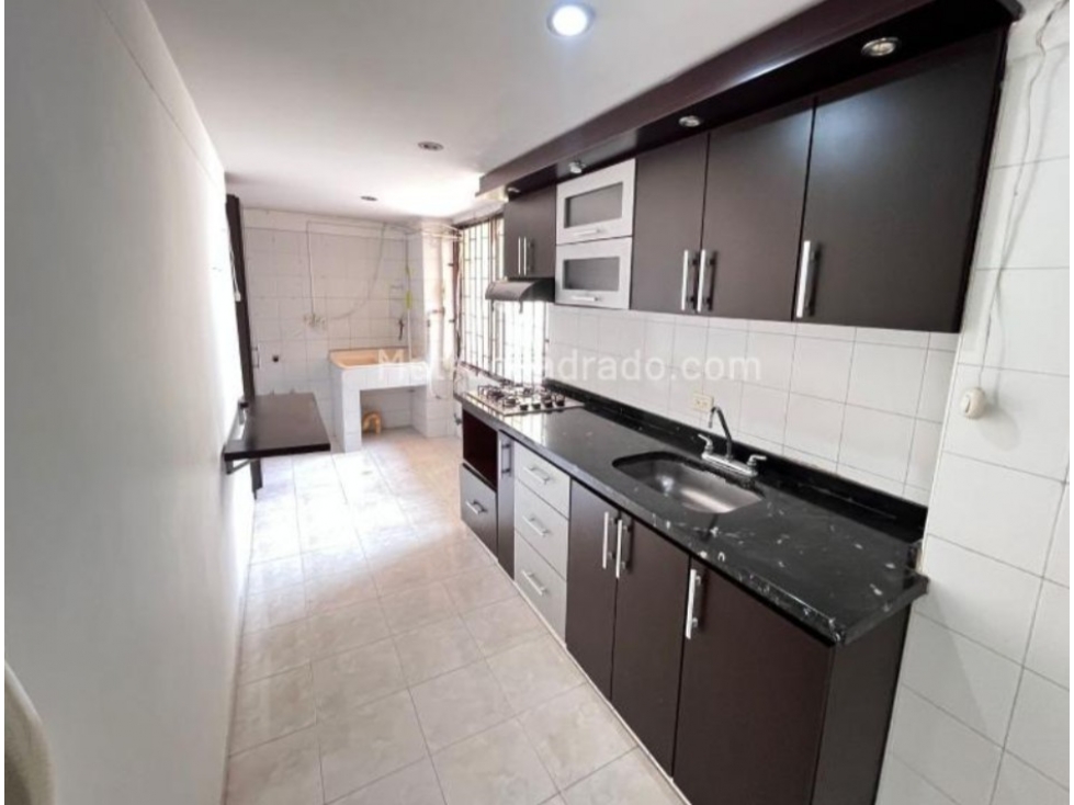 Apartamento en venta en Portal De La Colonia, Armenia · foto 3 de 11