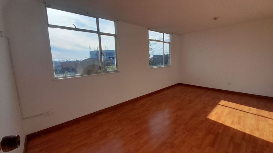 Apartamento de 3 alcobas en venta en Centro Narino, Bogotá, 101 m² · foto 5 de 13