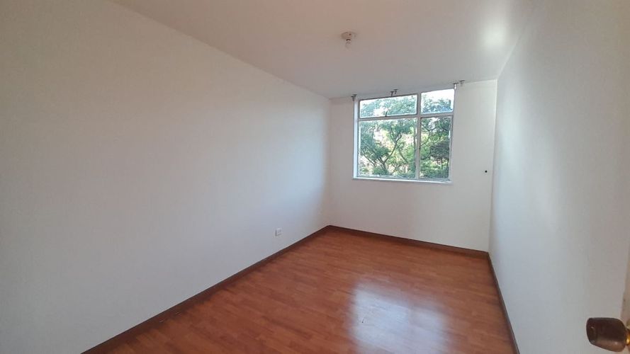 Apartamento de 3 alcobas en venta en Centro Narino, Bogotá, 101 m² · foto 6 de 13