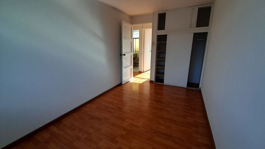 Apartamento de 3 alcobas en venta en Centro Narino, Bogotá, 101 m² · foto 9 de 13