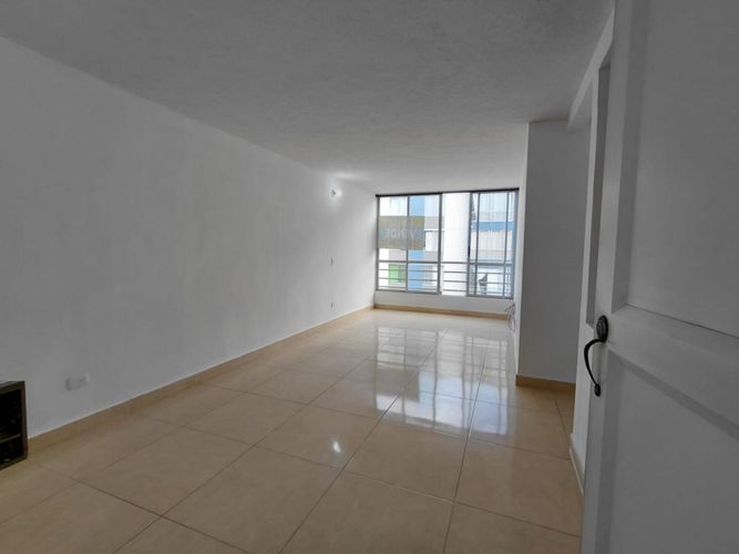 Apartamento de 3 alcobas en venta en La Estancia, Yumbo, 61 m² · foto 6 de 24
