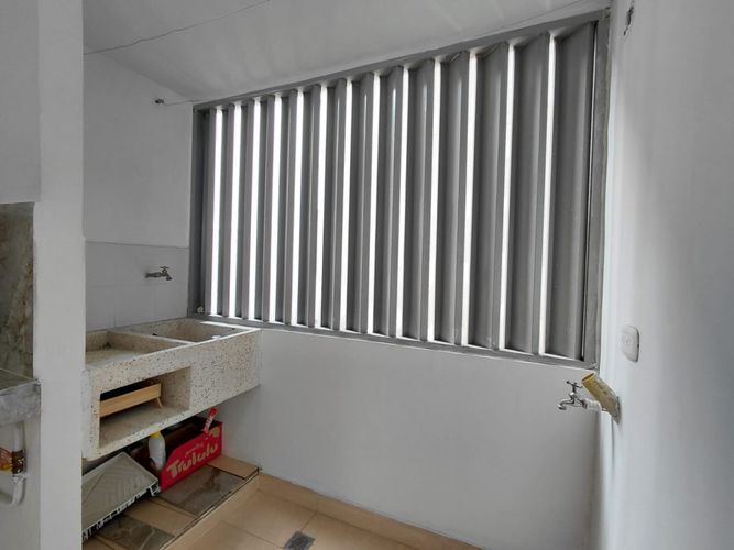 Apartamento de 3 alcobas en venta en La Estancia, Yumbo, 61 m² · foto 13 de 24