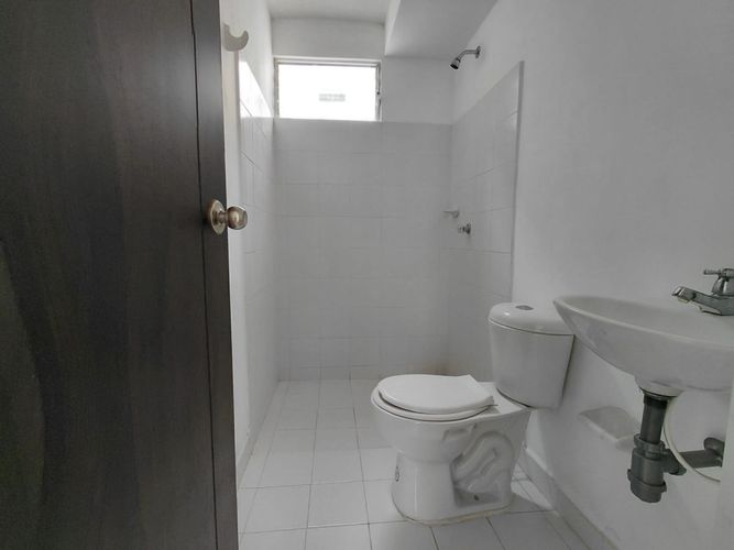 Apartamento de 3 alcobas en venta en La Estancia, Yumbo, 61 m² · foto 16 de 24
