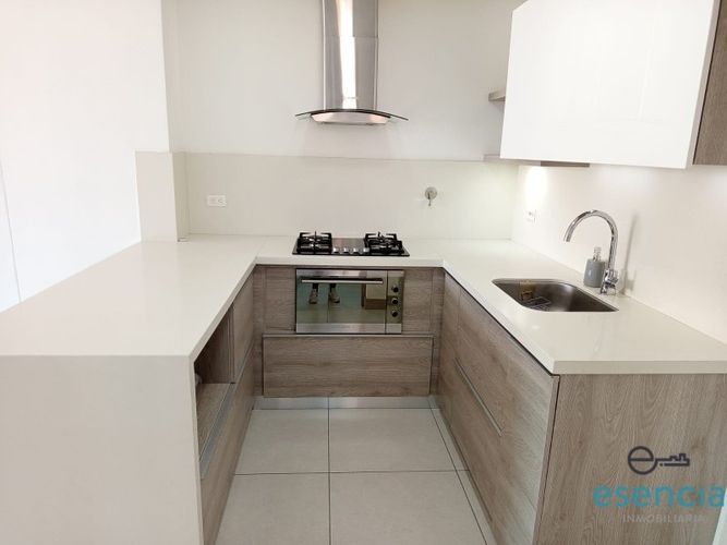 Apartamento de 3 alcobas en arriendo en Loma Del Esmeraldal, Envigado, 100 m² · foto 3 de 17