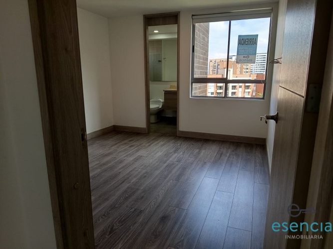 Apartamento de 3 alcobas en arriendo en Loma Del Esmeraldal, Envigado, 100 m² · foto 9 de 17