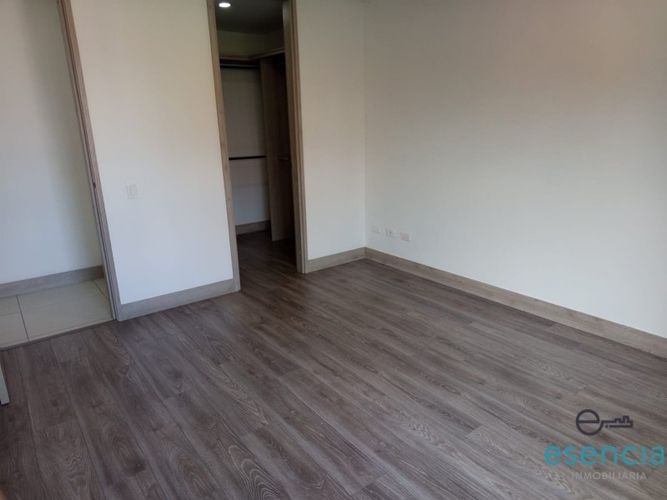 Apartamento de 3 alcobas en arriendo en Loma Del Esmeraldal, Envigado, 100 m² · foto 12 de 17