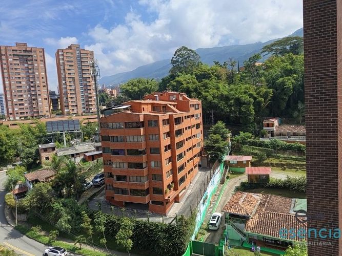 Apartamento de 3 alcobas en arriendo en Loma Del Esmeraldal, Envigado, 100 m² · foto 16 de 17