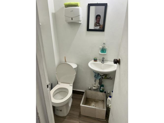Local en venta en Villa Carlota, Medellín, 48 m² · foto 3 de 7