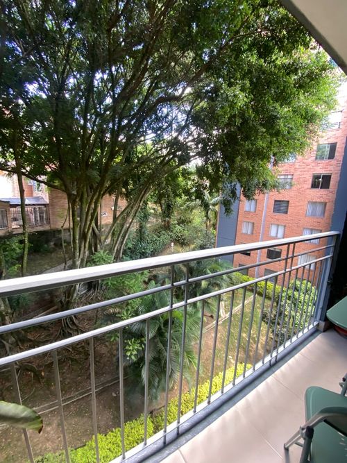 Apartamento de 3 alcobas en venta en Gascuña, Envigado, 87 m² · foto 3 de 24