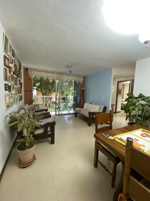 Apartamento de 3 alcobas en venta en Gascuña, Envigado, 87 m² · foto 6 de 24