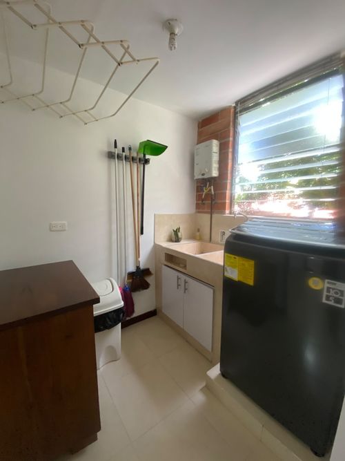 Apartamento de 3 alcobas en venta en Gascuña, Envigado, 87 m² · foto 18 de 24
