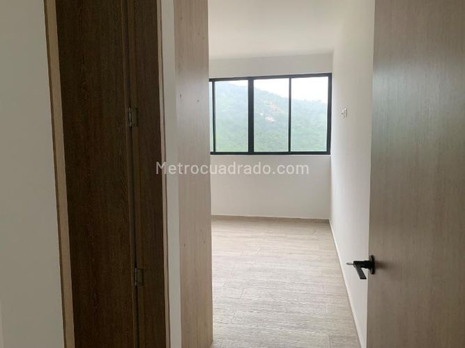 Apartamento de 2 alcobas en venta en Antiguo Campestre, Bucaramanga, 83 m² · foto 9 de 15