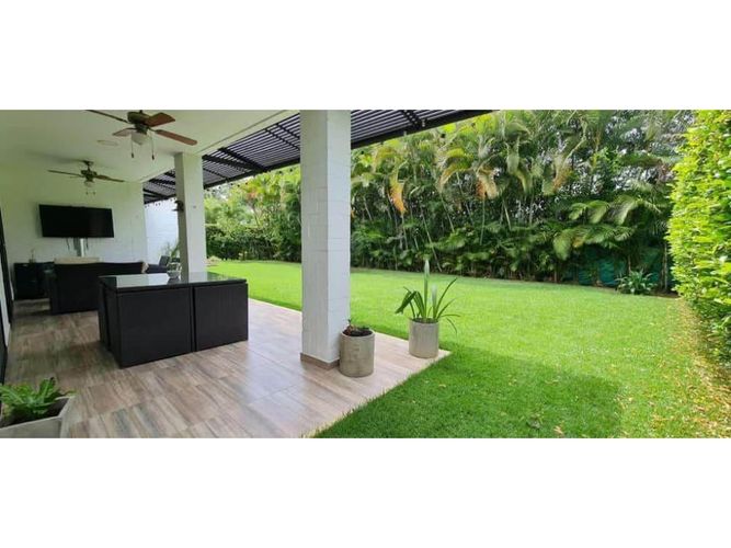 Casa de 6 alcobas en venta en La Morada, Jamundí, 350 m² · foto 10 de 10