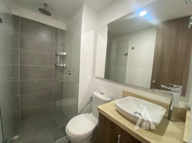 Apartamento de 3 alcobas en arriendo en Las Lomitas, Medellín, 110 m² · foto 21 de 24