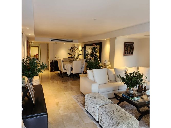 Casa de 10 alcobas en venta en Villa Santos, Barranquilla, 750 m² · foto 2 de 18