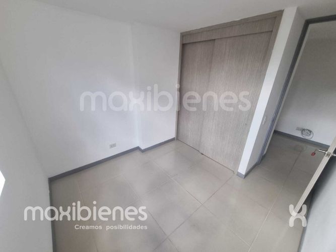 Apartamento de 3 alcobas en arriendo en Virgen Del Carmen, Sabaneta, 75 m² · foto 5 de 11