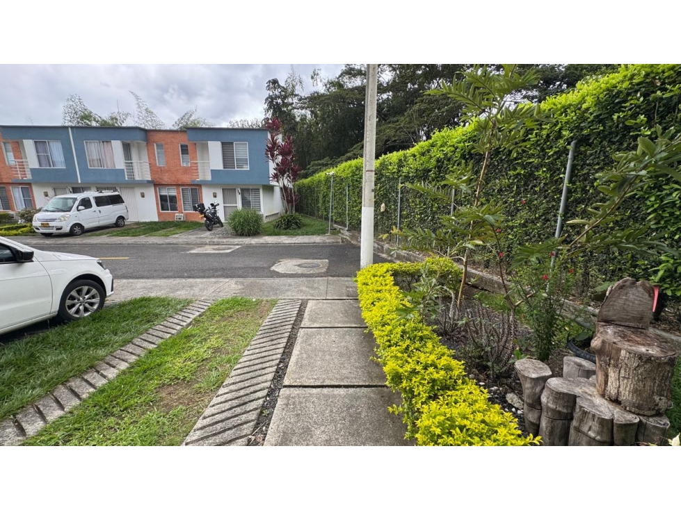 Casa en venta en Galicia, Pereira · foto 2 de 23
