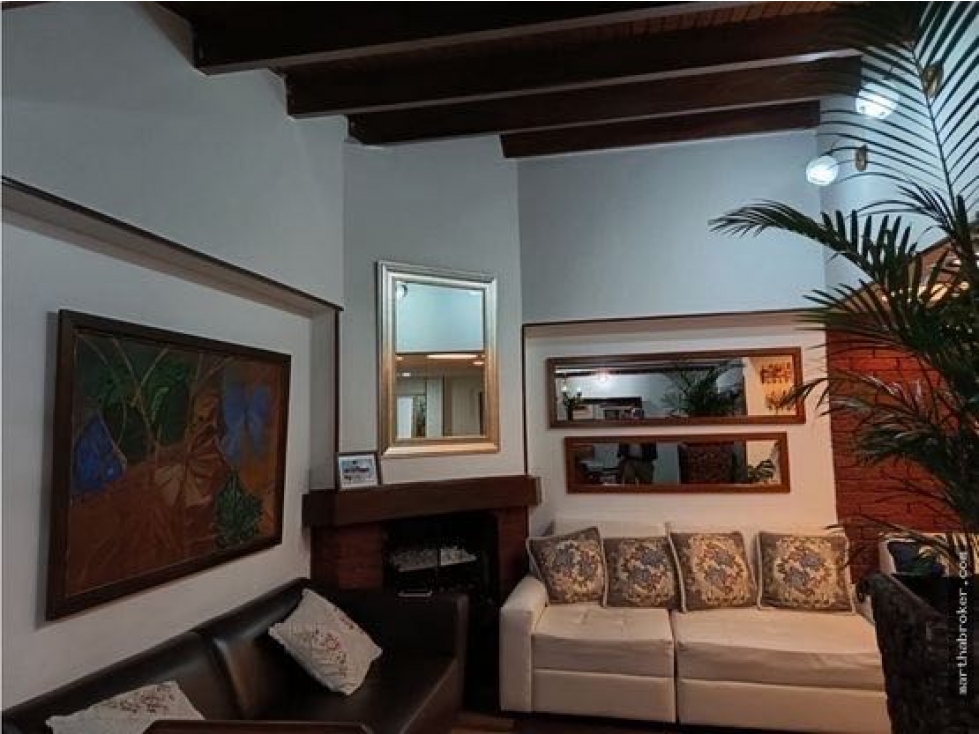 Casa en venta en Cedritos, Bogotá · foto 2 de 17